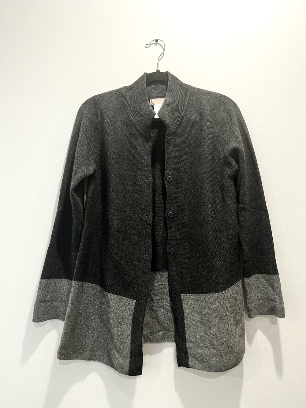 Vintage Cashmere Merino Wool Hekla & Co Snap Front Gray Knit Sweater Cardigan M - Picture 2 of 7